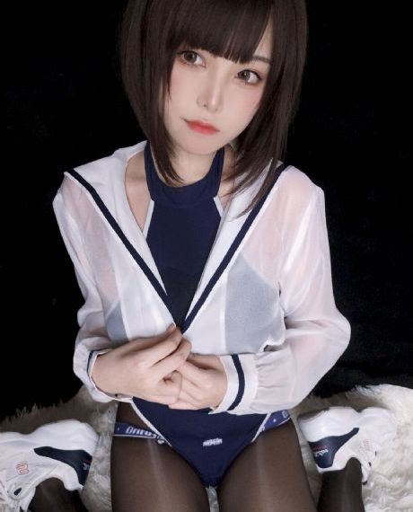 退休老妇满足我_720完整视频观看