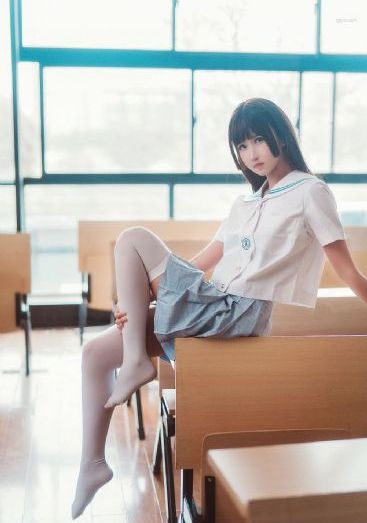 女性另类捆绑倒吊式用品大全_高清超清免费观看
