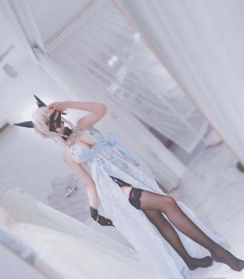 AV美女插_高清完整在线观看