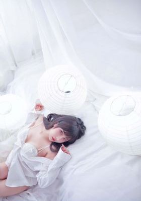 饥渴的熟妇张开腿呻吟_超清高清电影在线